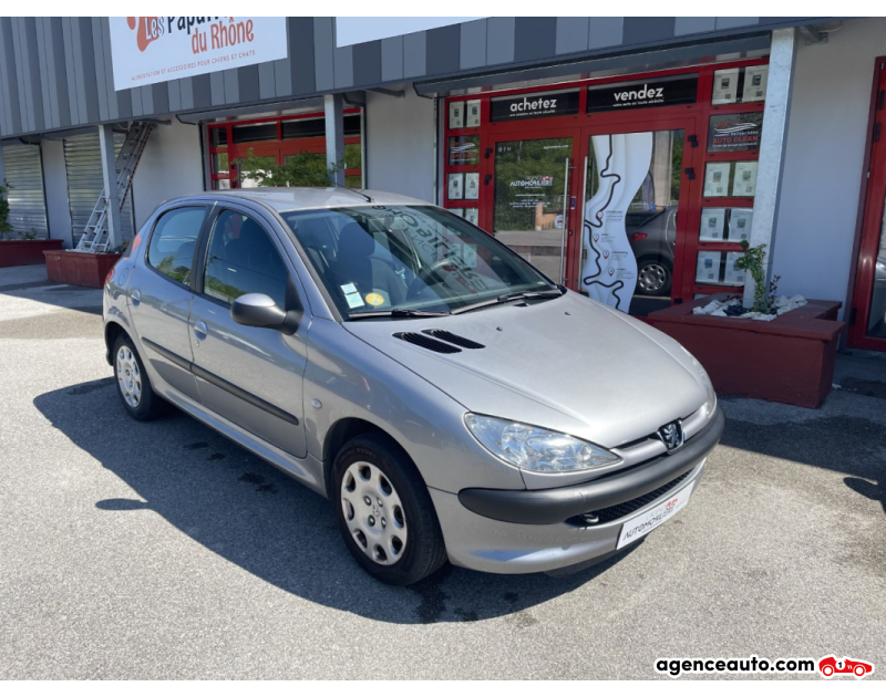 Acquisto Auto Usate, Auto Usate Economiche | Agenzia Automobiliare Peugeot 206 1.4i 16v 90 cv Style Phase 2 Gris Anno 2004 Manuelle Essence